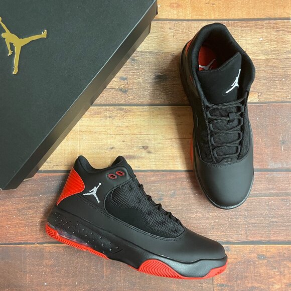 nike air jordan max aura 2 bred